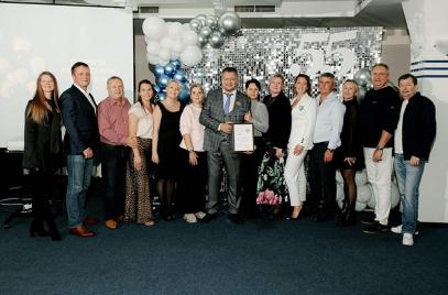 Член Тверского областного отделения "ОПОРА РОССИИ", Гендиректор тверской сети «Александрит» Сергей Рыбаков получил высшую награду Мемориального фонда Фаберже.