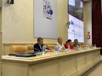 Александр Калинин поздравил Комитет по развитию женского предпринимательства «ОПОРЫ РОССИИ» с 5-летием