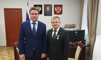 Александр Калинин награждён юбилейной медалью «300 лет Прокуратуре России»