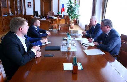 Александр Калинин провел встречу с губернатором Томской области Владимиром Мазуром