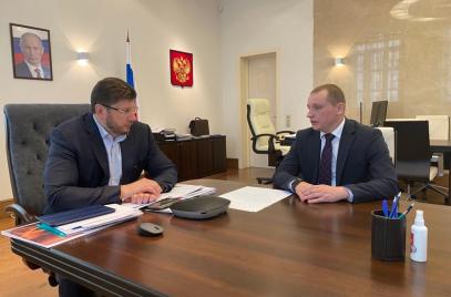 Александр Моор обсудил на встрече в Минстрое пилотные проекты по строительству жилья в регионах