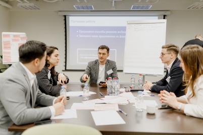 Артем Андросов стал участником стратегической сессии «Трудоустройство и занятость молодежи»