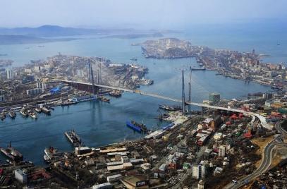 Эксперты: снижение минимального объема капвложений до 500 тысяч рублей привлечет в свободный порт Владивосток малый бизнес