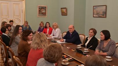 Михаил Мишустин дал ряд поручений по итогам встречи с женщинами-предпринимателями